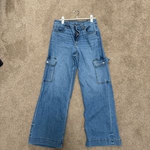 American eagle cargo jeans!
